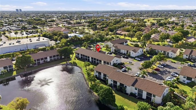 9270 LAKE PARK DRIVE UNIT 201