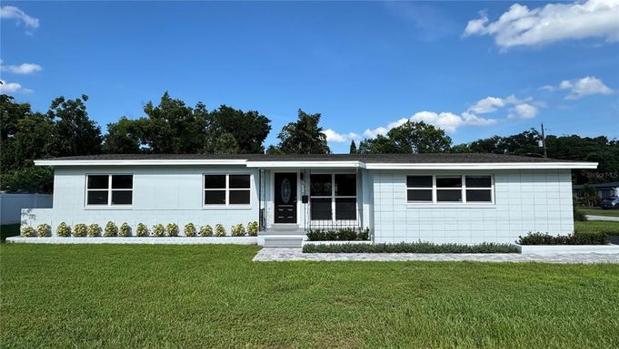 631 S CRYSTAL LAKE DRIVE