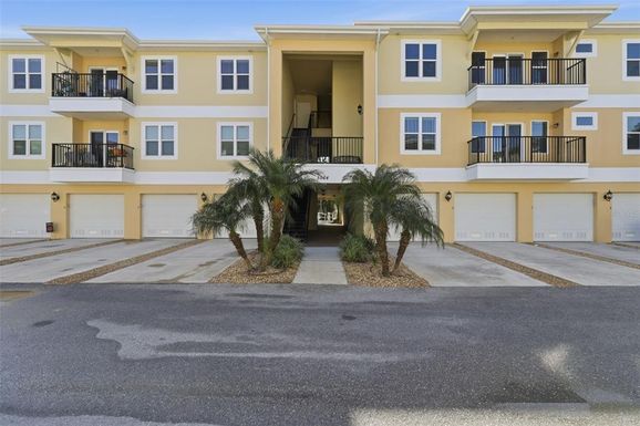 5064 ROYAL PALMS WAY UNIT 301