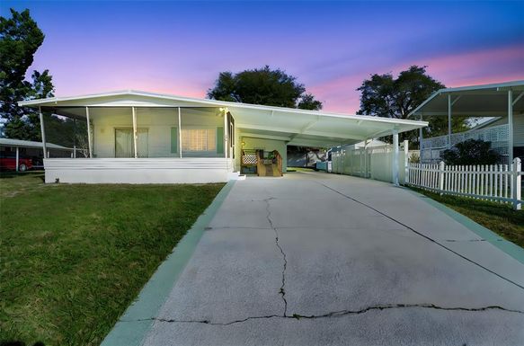 105 FLORENCE BOULEVARD