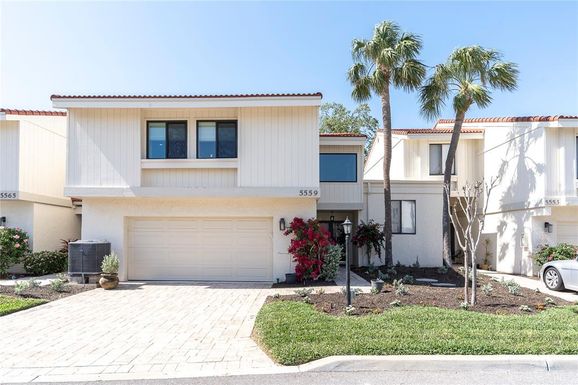 5559 ESCONDIDA BOULEVARD S