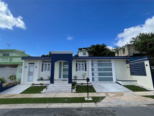 K-22 Calle 10 URB. LOMA ALTA