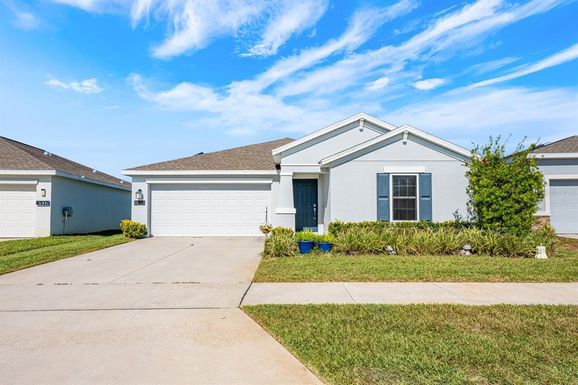 6936 DILLY LAKE AVENUE