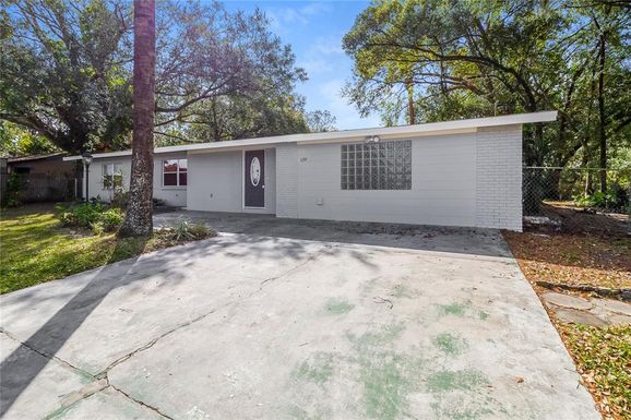 1197 W LAKEVIEW CIRCLE