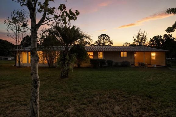 939 N CRYSTAL CREST TERRACE