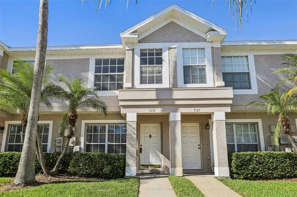 729 KENSINGTON LAKE CIRCLE