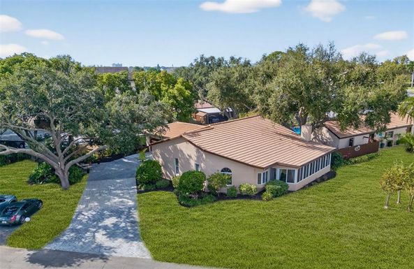 1620 PELICAN CREEK CROSSING