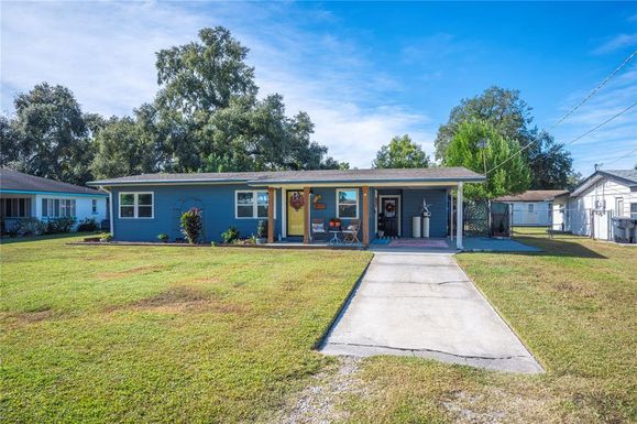 4077 LAKE MARIANNA DRIVE