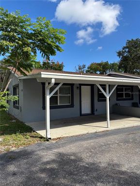 822 S LONE OAK DRIVE