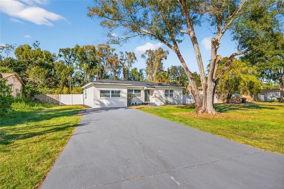 2231 LAMPARILLA WAY S