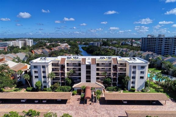 1100 COVE II PLACE UNIT 910