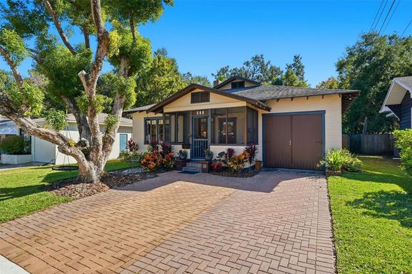 825 VISTABULA STREET