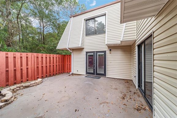 2140 NE 45TH AVENUE UNIT 2140