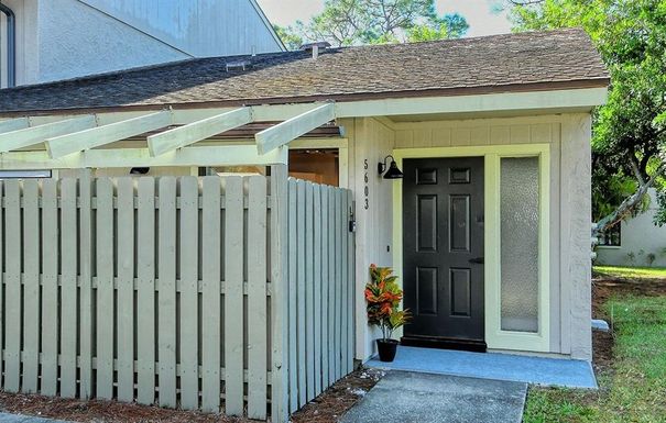 5603 SUMMER SIDE LANE UNIT 44A