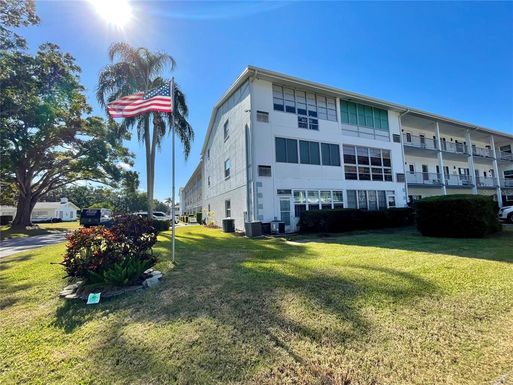 400 GLENNES LANE UNIT 108