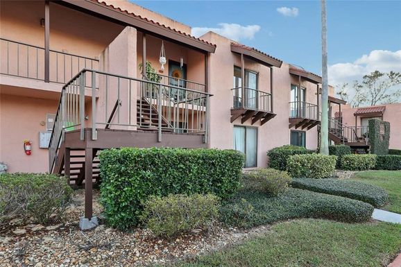 202 LA CASA UNIT 202