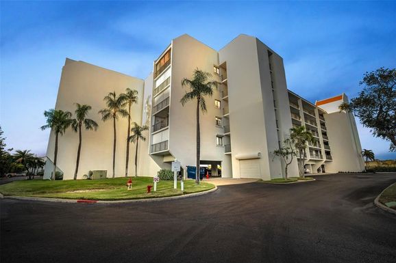 19111 VISTA BAY DRIVE UNIT 211