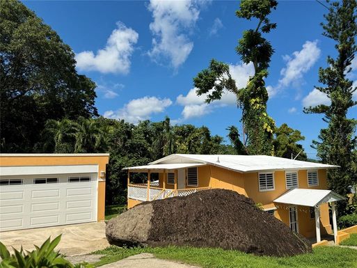 17 G23 COLINAS DEL YUNQUE