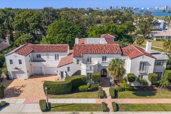 1102 PALM VIEW AVENUE