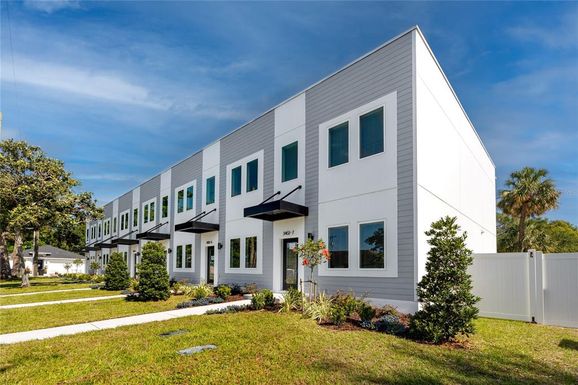 3402 E 28TH AVENUE UNIT 1