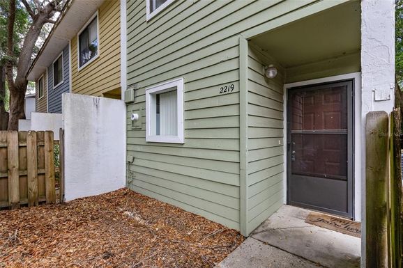 2219 SW 39TH WAY