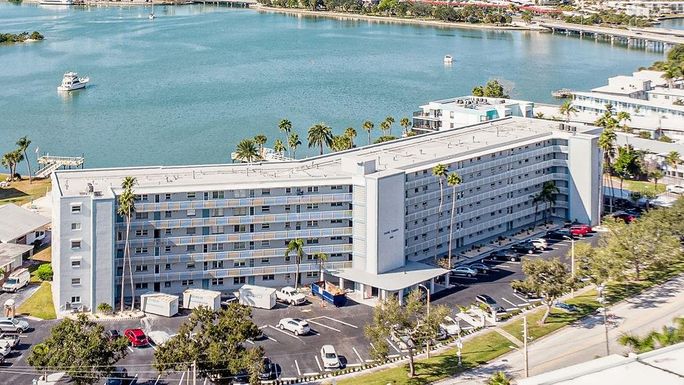 1868 SHORE DRIVE S UNIT 505