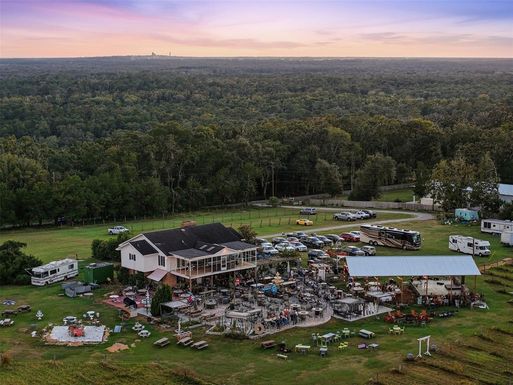 21509 SNOW HILL ROAD