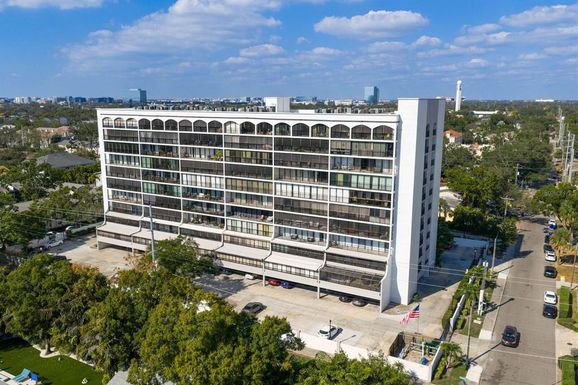 3211 W SWANN AVENUE UNIT 204