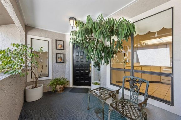 300 N SHADOWBAY BOULEVARD UNIT 204