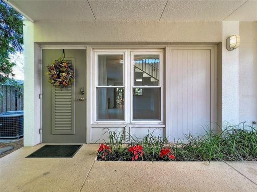 1100 DELANEY AVENUE UNIT E15