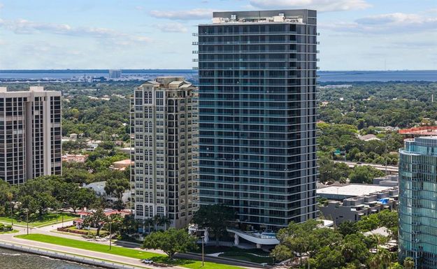 3101 BAYSHORE BOULEVARD UNIT 2004