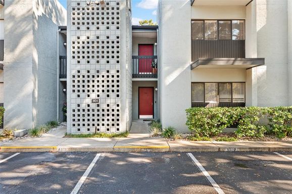 401 NW 39TH ROAD UNIT 401C