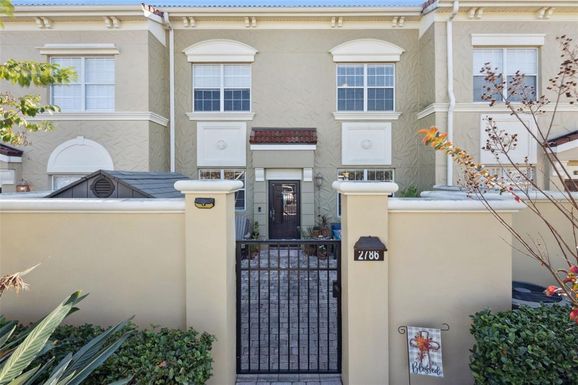 2786 BELLA VISTA DRIVE