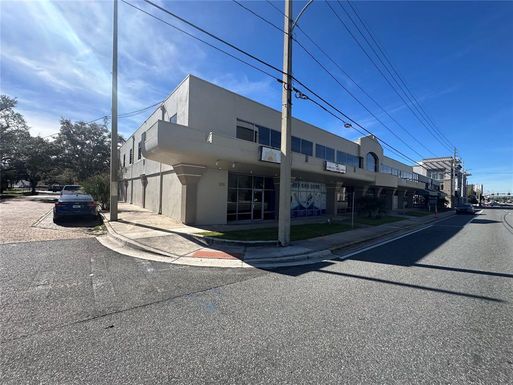 126 E COLONIAL DRIVE