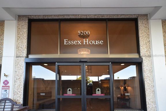 5200 BRITTANY DRIVE S UNIT 606