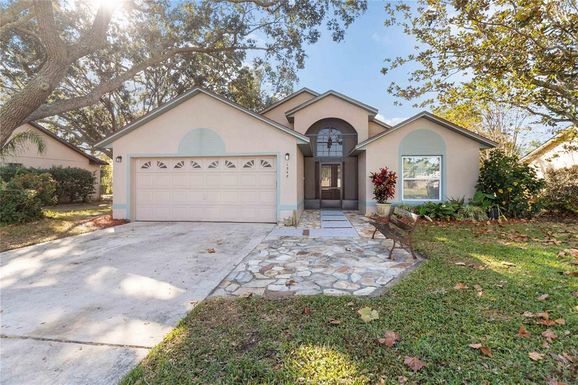 1548 CYPRESS WOODS CIRCLE