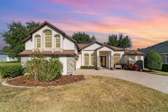 6220 HEDGESPARROWS LANE