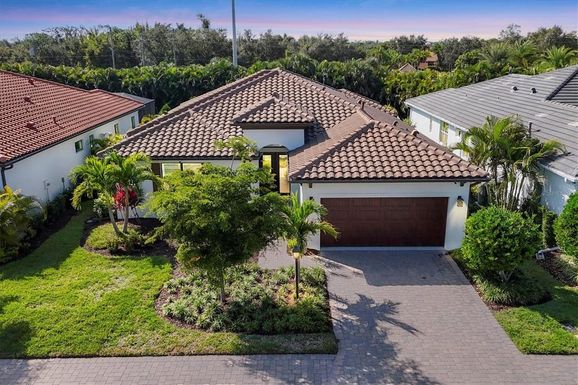 8020 CLEARWATER COURT