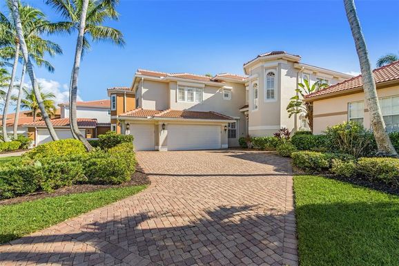 3229 SUNSET KEY CIRCLE