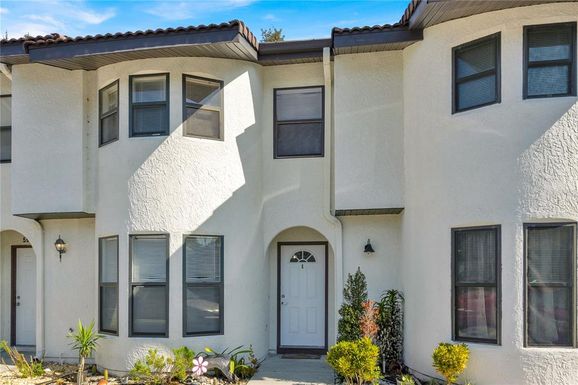 59 CORDONA DRIVE UNIT E