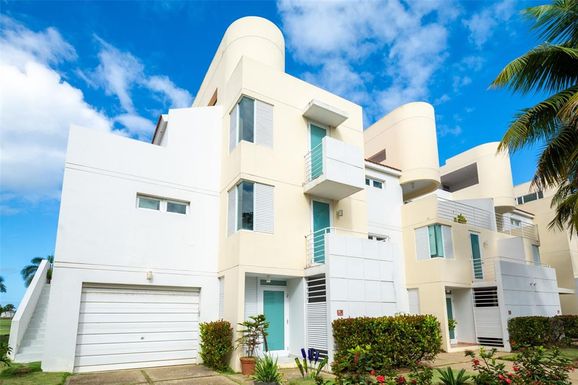 98 VILLAS DE GOLF EAST