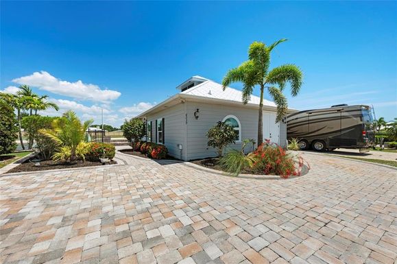 8239 SW SAND CRANE CIRCLE LOT 11