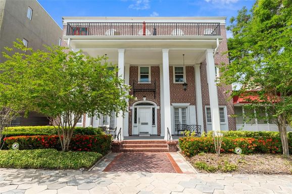 219 4TH AVENUE N UNIT 201