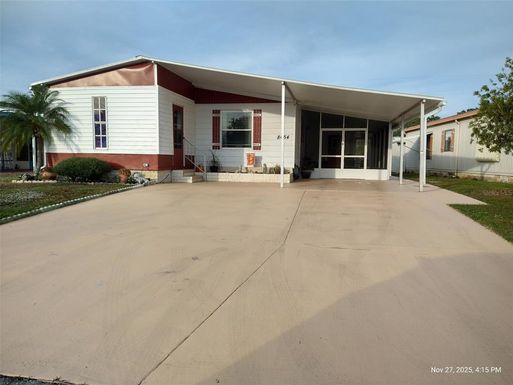 8454 BREEZE HILL DRIVE