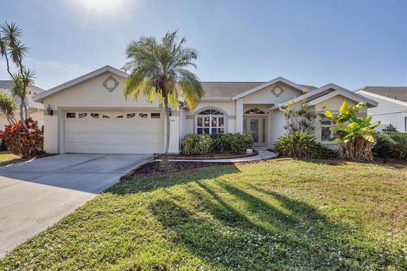 4525 WINDSOR COURT E