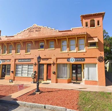 2328 N HIGHLAND AVENUE