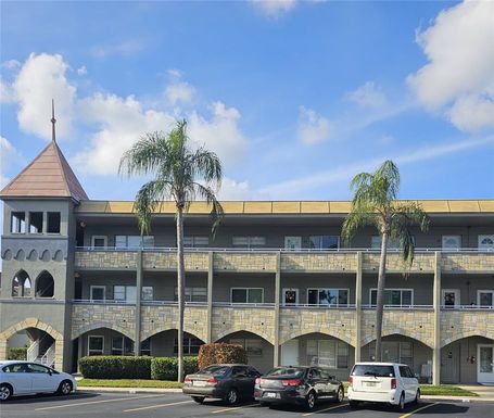 2462 BRAZILIA DRIVE UNIT 42