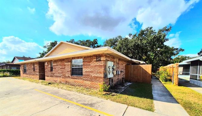 3141 BLOOMINGDALE VILLAS COURT