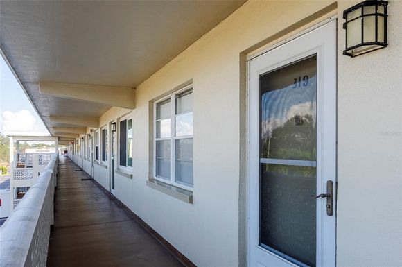 8101 11TH STREET N UNIT 319