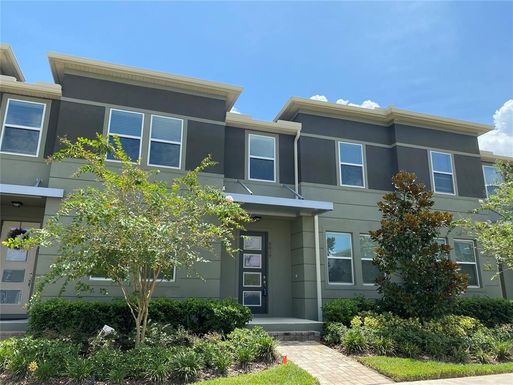 8019 GLENLLOYD AVENUE